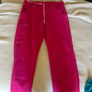 Bright Pink Figs Cade Cargo Scrub Pants size M tall